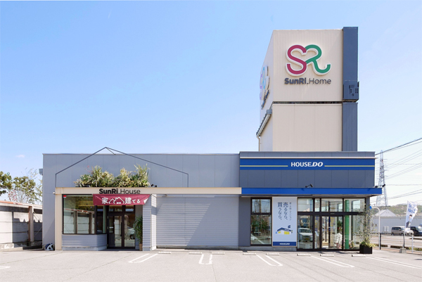 サンリーホーム金沢店外観